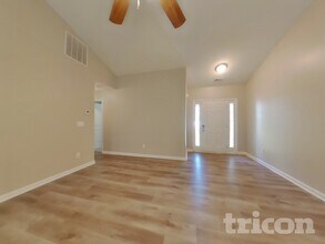 652 Amberwood Dr in Villa Rica, GA - Building Photo - Building Photo