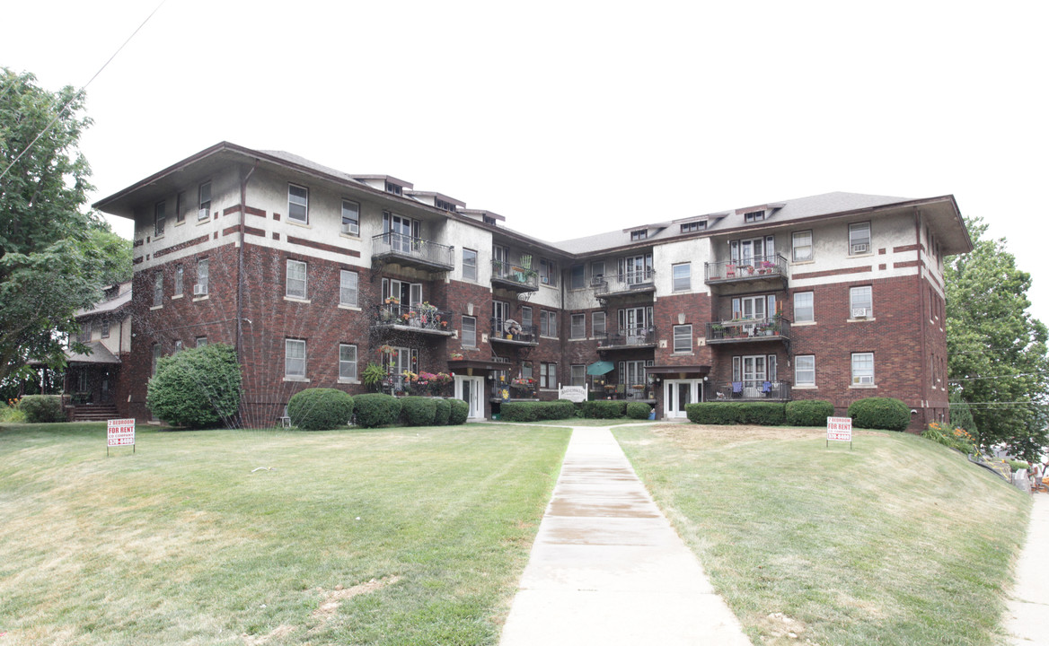 Knickerbocker Apartments in Omaha, NE - Foto de edificio