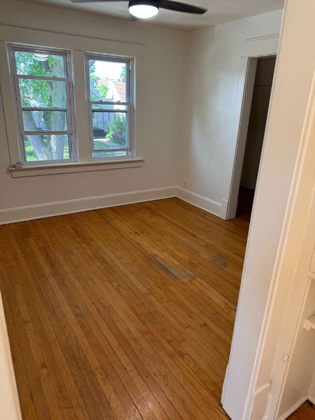 property at 5832 W Washington St