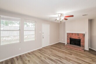 2141 Shawnee Trail in Justin, TX - Building Photo - Building Photo