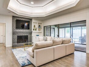 7404 Carta Valley Dr in Dallas, TX - Building Photo - Building Photo