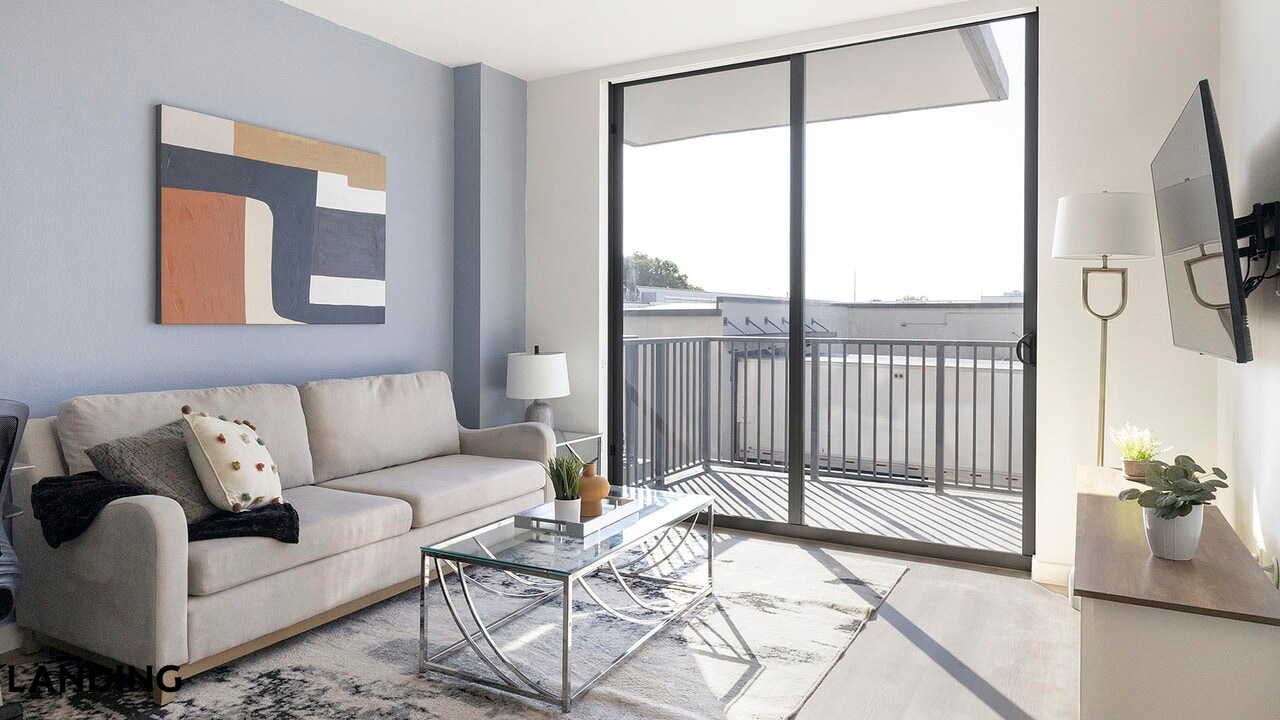 3830 NW 11th St, Unit 1-215 in Miami, FL - Building Photo