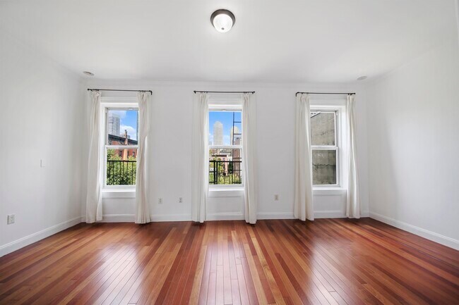 80 Morris St in Jersey City, NJ - Building Photo - Building Photo