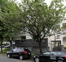 Heather Park in Vancouver, BC - Building Photo
