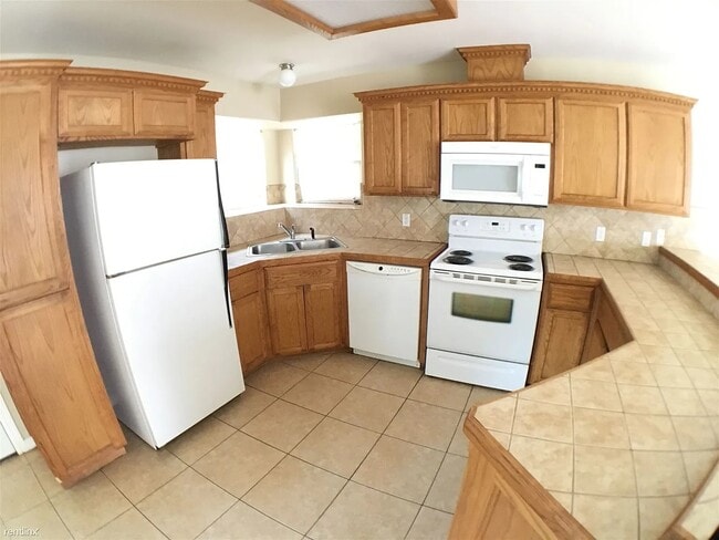2113 N Dahlia St, Unit 1 in Pharr, TX - Foto de edificio - Building Photo