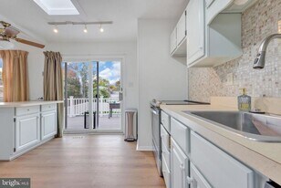 852 Birchwood Ct in Arnold, MD - Building Photo