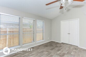 5725 Northfield Dr in Fort Worth, TX - Foto de edificio - Building Photo