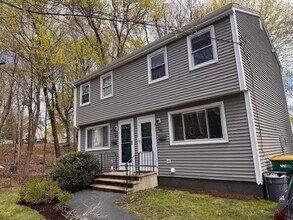 45 Park St in Woburn, MA - Foto de edificio - Building Photo
