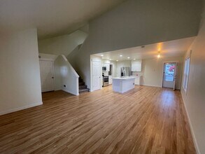 8730 8th Pl NE in Lake Stevens, WA - Building Photo - Building Photo