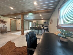 1006 FM517 in Alvin, TX - Building Photo - Building Photo