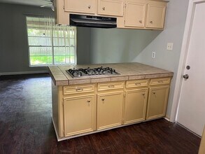 12715 W Club Ln in Houston, TX - Building Photo - Building Photo