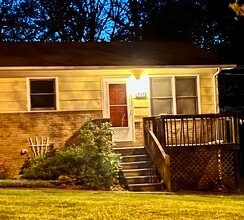 609 S Cedar Ave in Elizabethton, TN - Building Photo - Building Photo