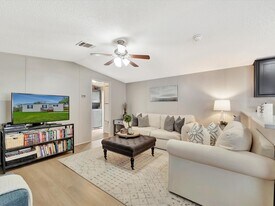 506 Main St in Pasadena, TX - Building Photo