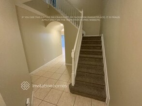 102 W Prive Cir in Delray Beach, FL - Foto de edificio - Building Photo