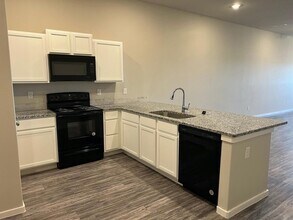 2109 N Avenue K in Lubbock, TX - Building Photo - Building Photo
