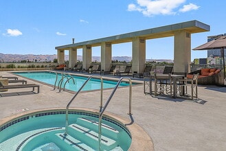 360 Residences in San Jose, CA - Building Photo - Building Photo
