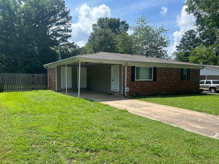 1101 Sorrells Dr Photo