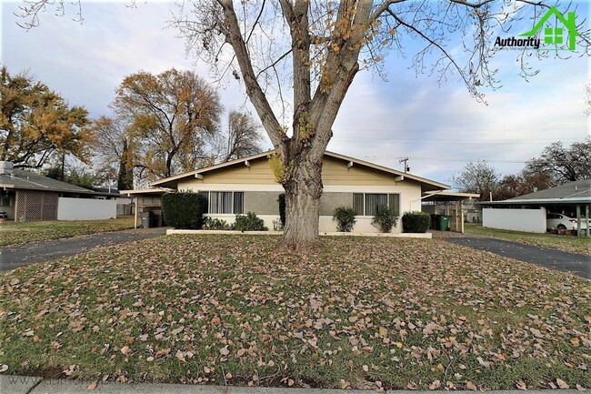 property at 6195 Verde Vale Ct