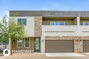 2000 N 36th St, Unit 63 in Phoenix, AZ - Building Photo