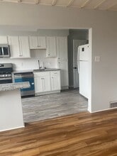 88 S Harwood Ave in Upper Darby Township, PA - Building Photo - Building Photo
