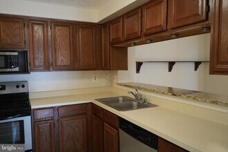 18704 Caledonia Ct in Germantown, MD - Building Photo - Building Photo