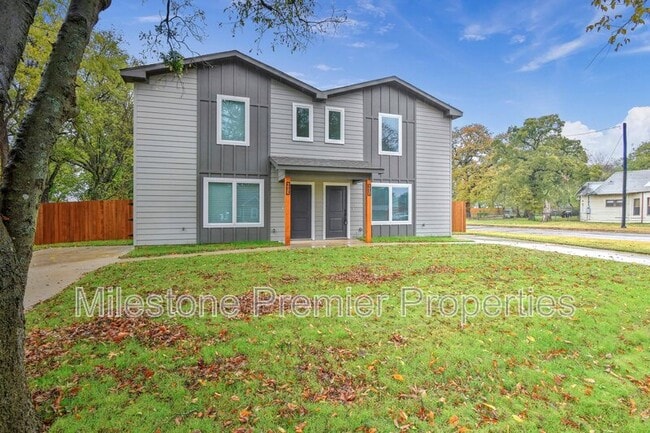 property at 601-603 W Johnson St