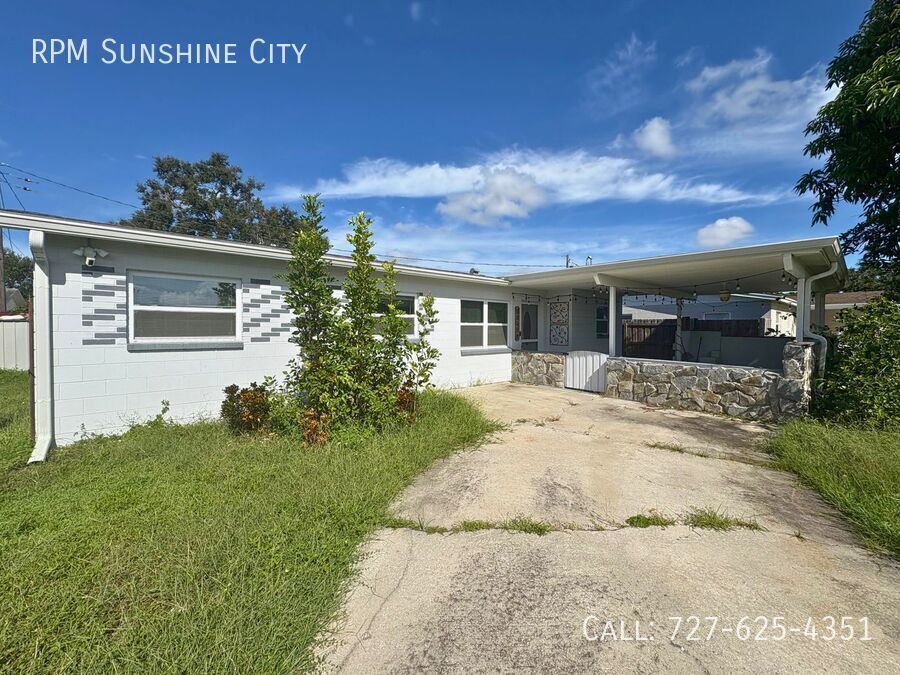 8848 57th St in Pinellas Park, FL - Building Photo