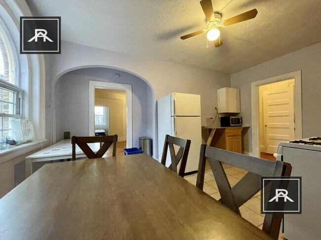 188 Naples Rd in Brookline, MA - Building Photo - Building Photo