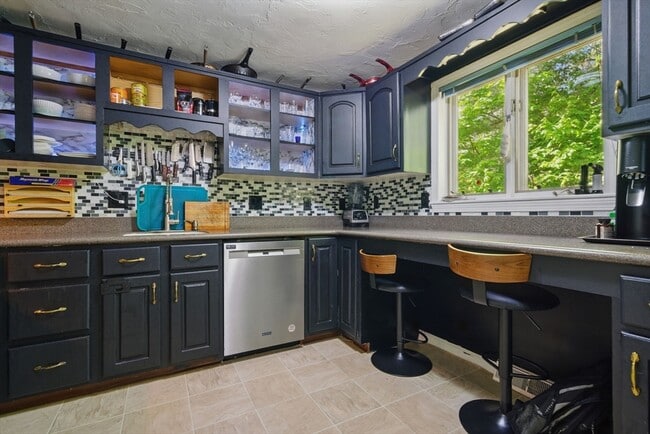 property at 125 Chapin Rd