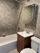 5-7 Royalton Pl, Unit 33 in Bloomfield, NJ - Building Photo - Building Photo