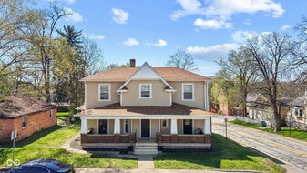 195 W Marion St in Danville, IN - Building Photo