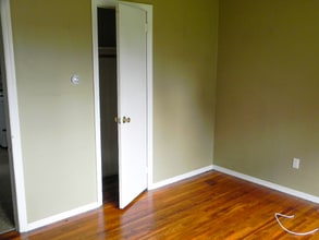 18 Dover St in Norwalk, CT - Building Photo - Building Photo