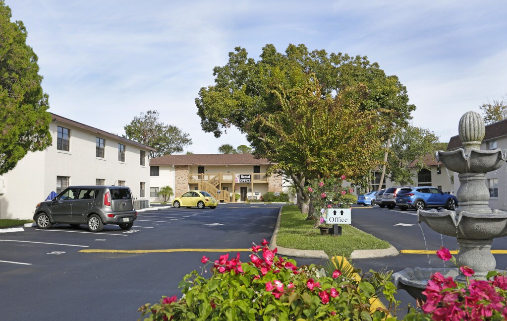 Marcell Gardens Apartments in Daytona Beach, FL