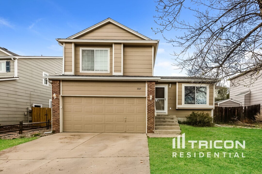 3315 MacGregor Dr in Colorado Springs, CO - Building Photo