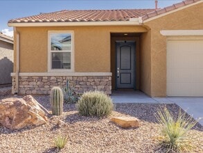 10218 E Civano Wash Trail in Tucson, AZ - Building Photo - Building Photo