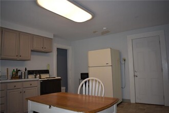 638 Pittsburgh St in Springdale, PA - Building Photo - Building Photo