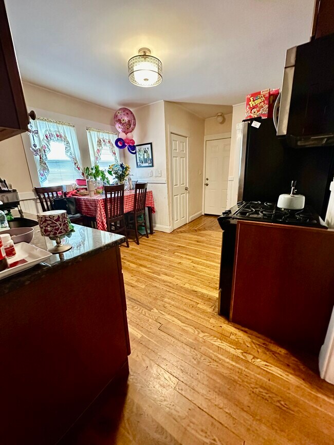 62 Litchfield St, Unit 62 in Boston, MA - Building Photo - Building Photo