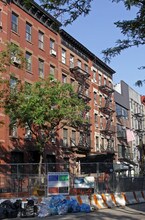 436 W 49th St in New York, NY - Foto de edificio - Building Photo