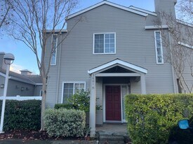 5601 Baldwin Way in Pleasanton, CA - Building Photo