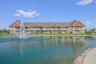Cobblestone Creek in Pleasant Prairie, WI - Building Photo
