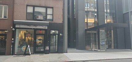 2 E 30th St in New York, NY - Building Photo - Building Photo