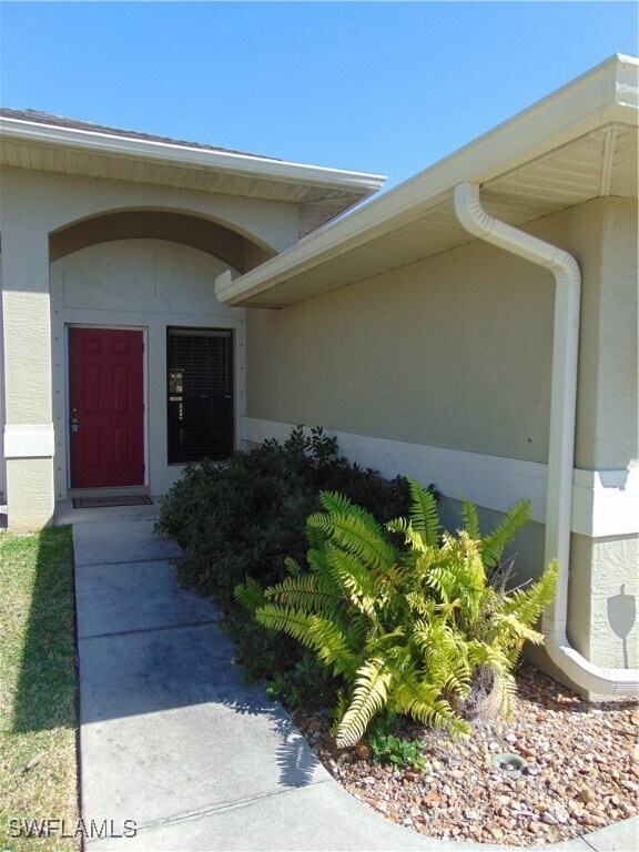 529 SE Van Loon Terrace in Cape Coral, FL - Building Photo - Building Photo