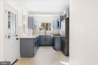 6812 Sprague St in Philadelphia, PA - Building Photo - Building Photo