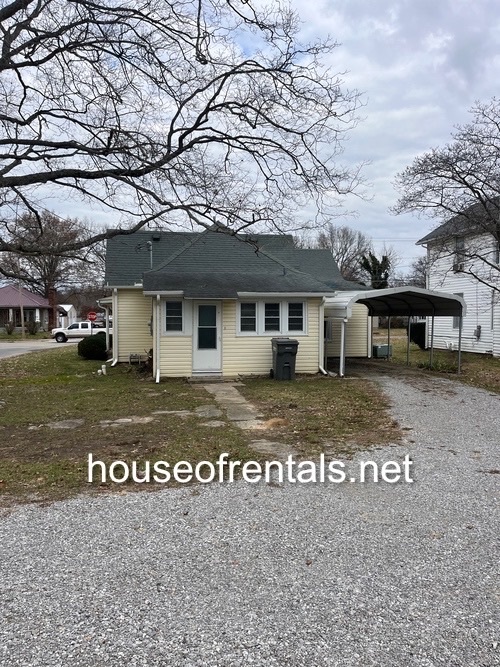 417 W Grand Ave in Carterville, IL - Building Photo - Building Photo