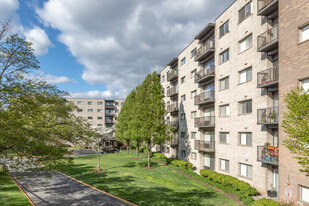 Roosevelt Towers Apartments