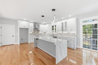 4 Barrows Rd in Worcester, MA - Building Photo - Building Photo