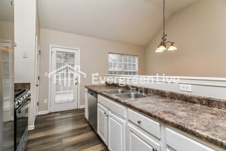 270 Greenway Dr in Covington, GA - Building Photo - Building Photo