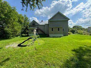 137 West St, Unit Unit#137 in Pittsfield, ME - Building Photo - Building Photo