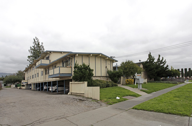 Foothill Manor in San Jose, CA - Foto de edificio - Building Photo