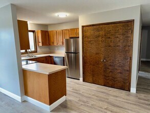 1 Aspetuck Ave in New Milford, CT - Building Photo - Building Photo